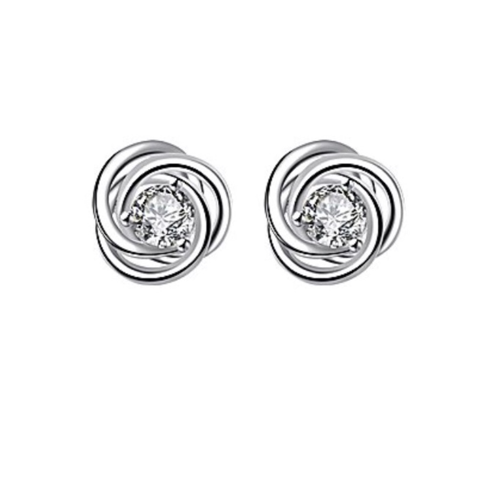 🌟💫Silvertone earrings w/ SWAROVSKI 🌟💫